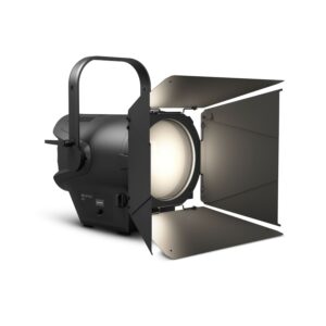 Cameo F4 T - Foco de teatro Fresnel con LED blanco cálido de tungsteno, 3200 K. de alto rendimiento , 520 W. Flujo luminoso 29500 lm