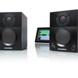 SAMSON MEDIAONE 3A BT PAR - Monitores de estudio activos 30W por lado. 1 x 3 con tweeter de 25mm. Entrada de señal mediante RCA, entrada de señal auxiliar en jack 1/8 y Bluetooth(R). Salida de auriculares. 1 activa 1 pasiva, Blindado AV para aplicaciones multimedia. Precio por pareja.